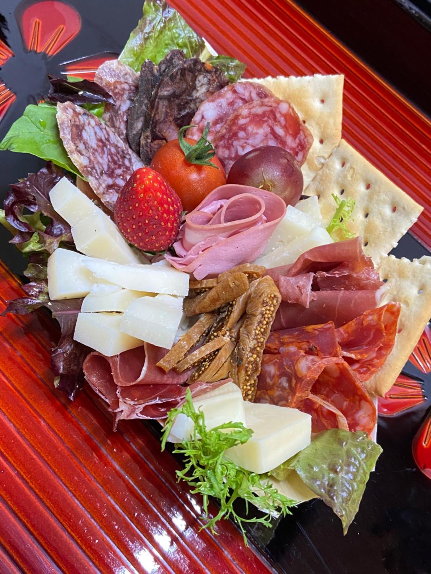 Okiya Guest House & Tapas Bar 키류 외부 사진