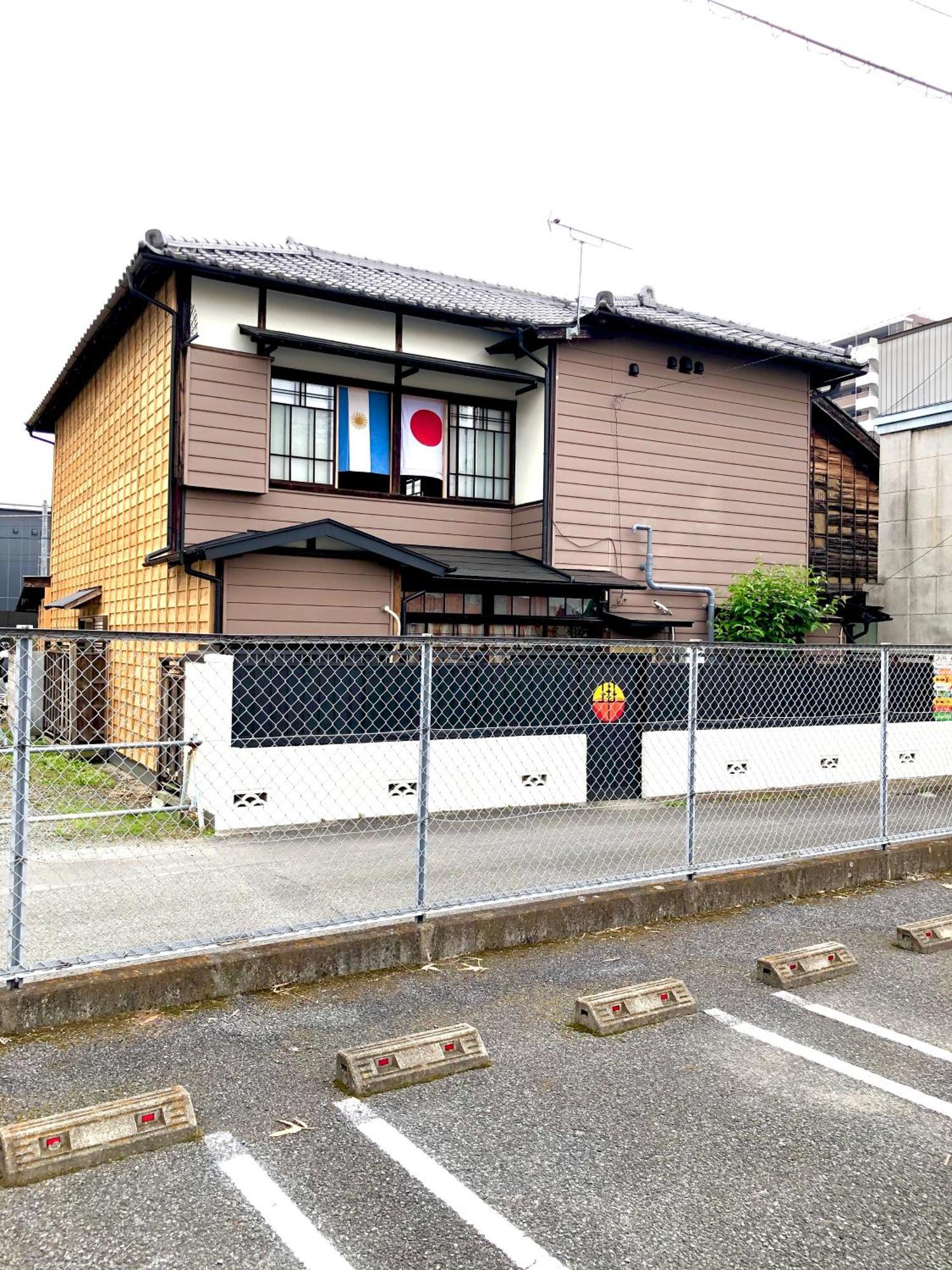 Okiya Guest House & Tapas Bar 키류 외부 사진